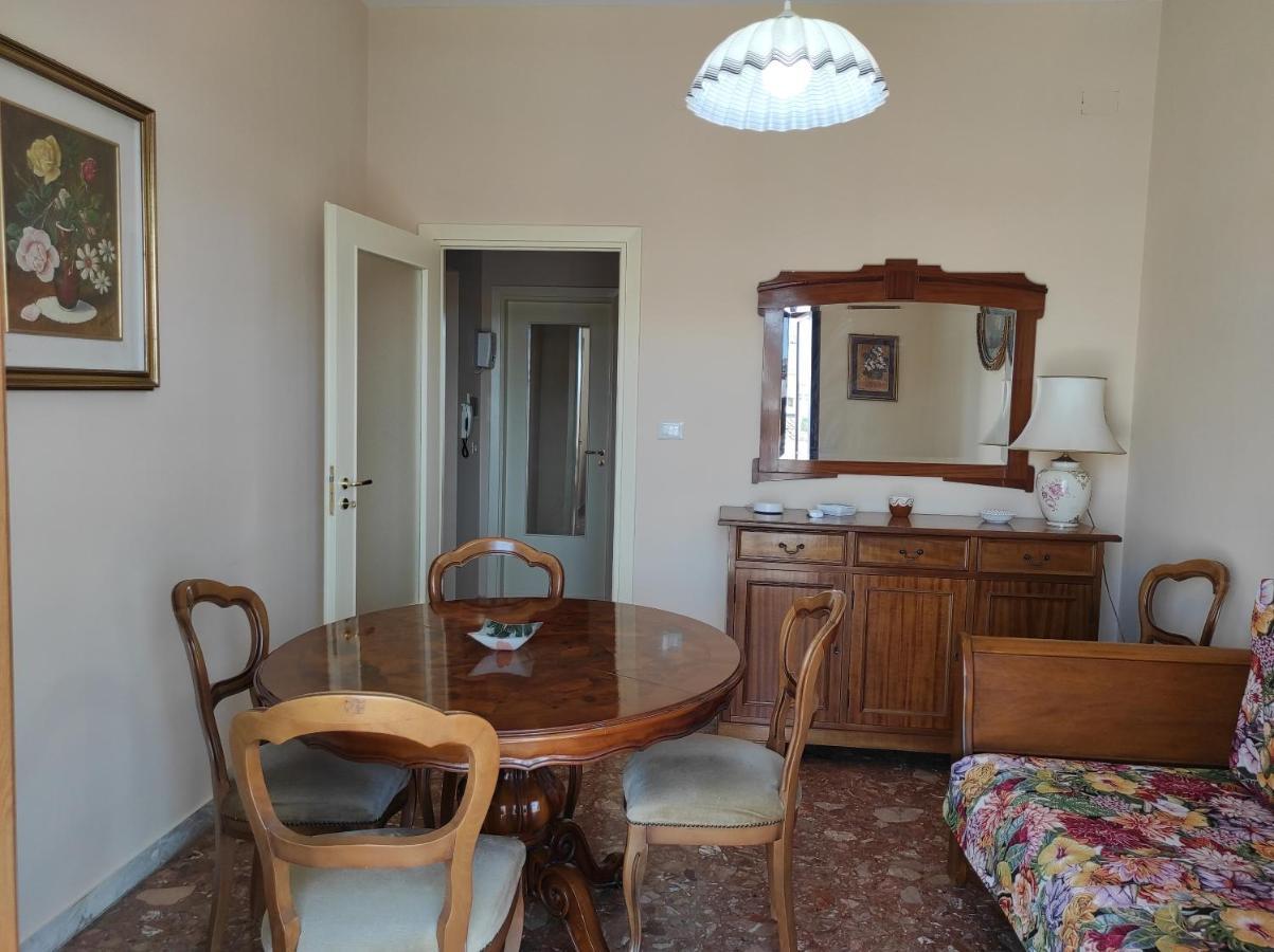 Apartamento La colonna Holiday house Lecce Exterior foto