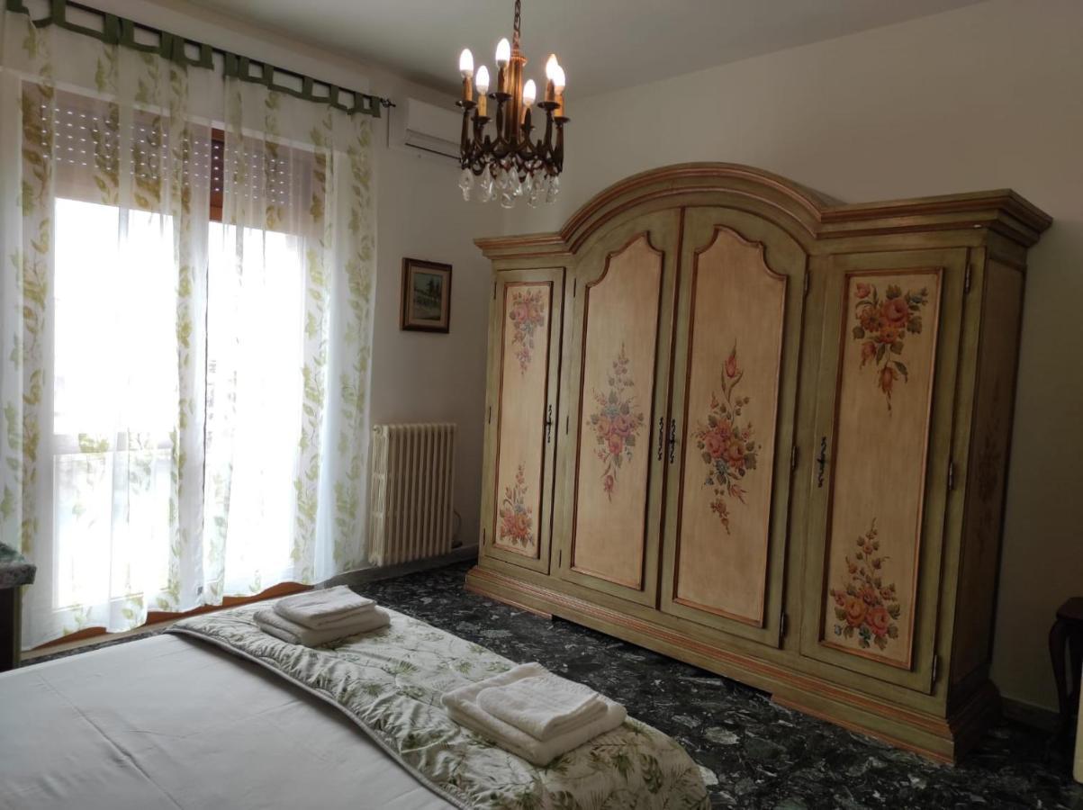 Apartamento La colonna Holiday house Lecce Exterior foto